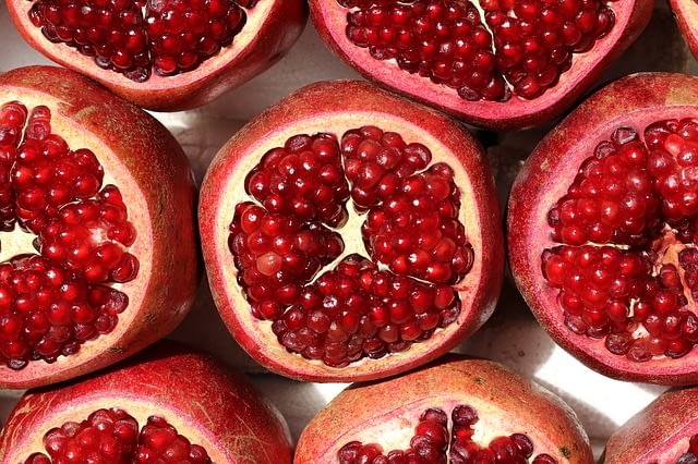 pomegranate for healthy lips